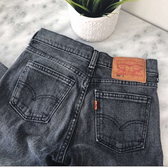 Grey Levi’s - Picture 2 of 8